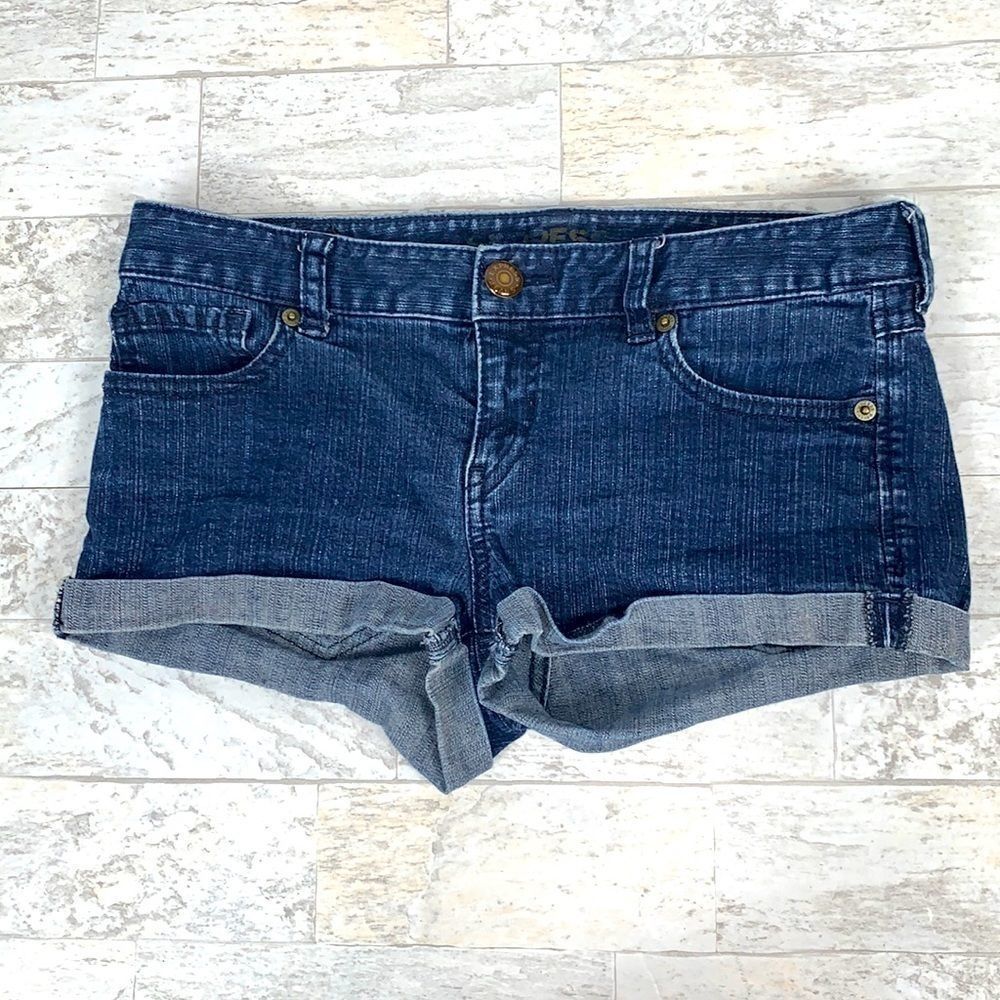 EXPRESS JEAN SHORTS SZ 4 GUC